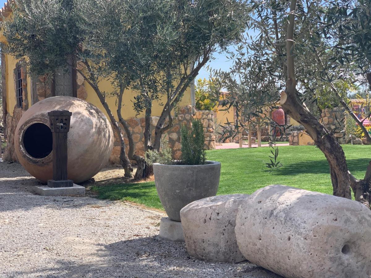 Cortijo Bustamante Guest House Baza Exterior photo